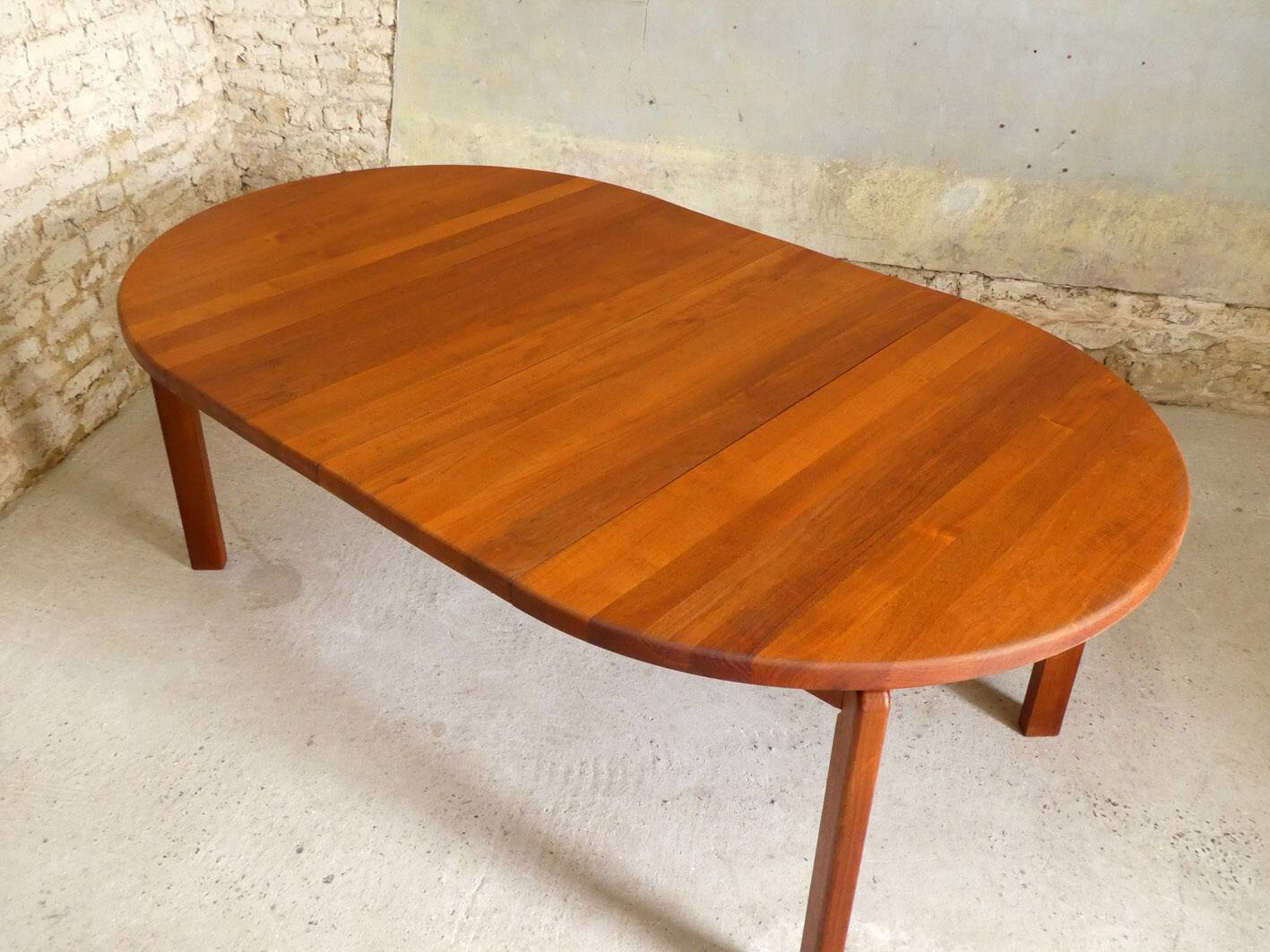 Table à manger danoise en teck massif, 1960