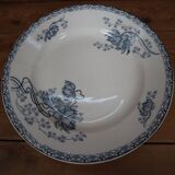 Royat Sarreguemines footed plate with blue decor