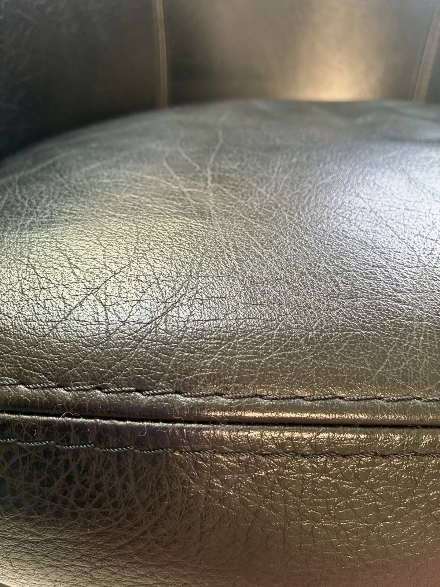 Paire fauteuil cabriolet cuir noir 1990