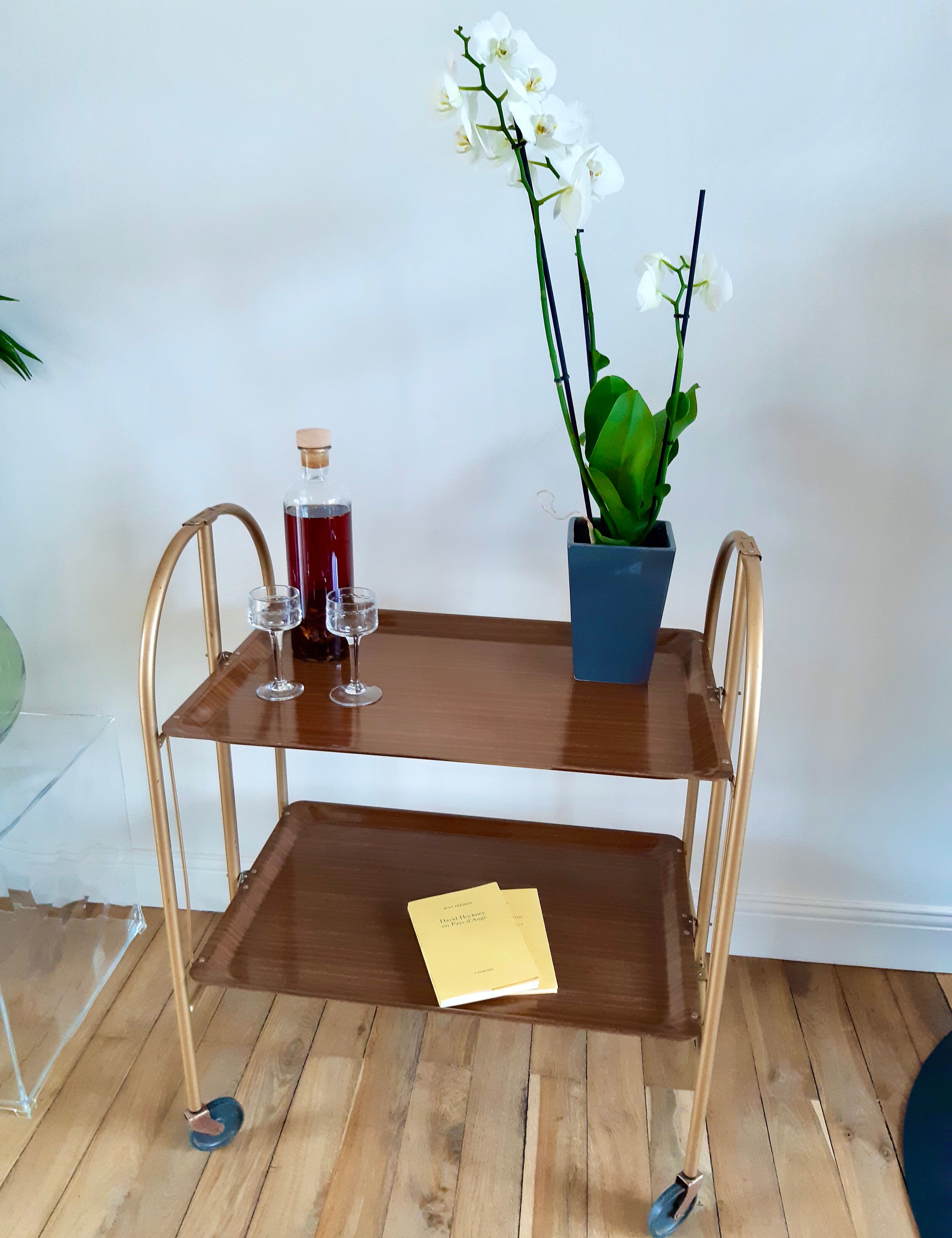 Golden folding dessert 70s