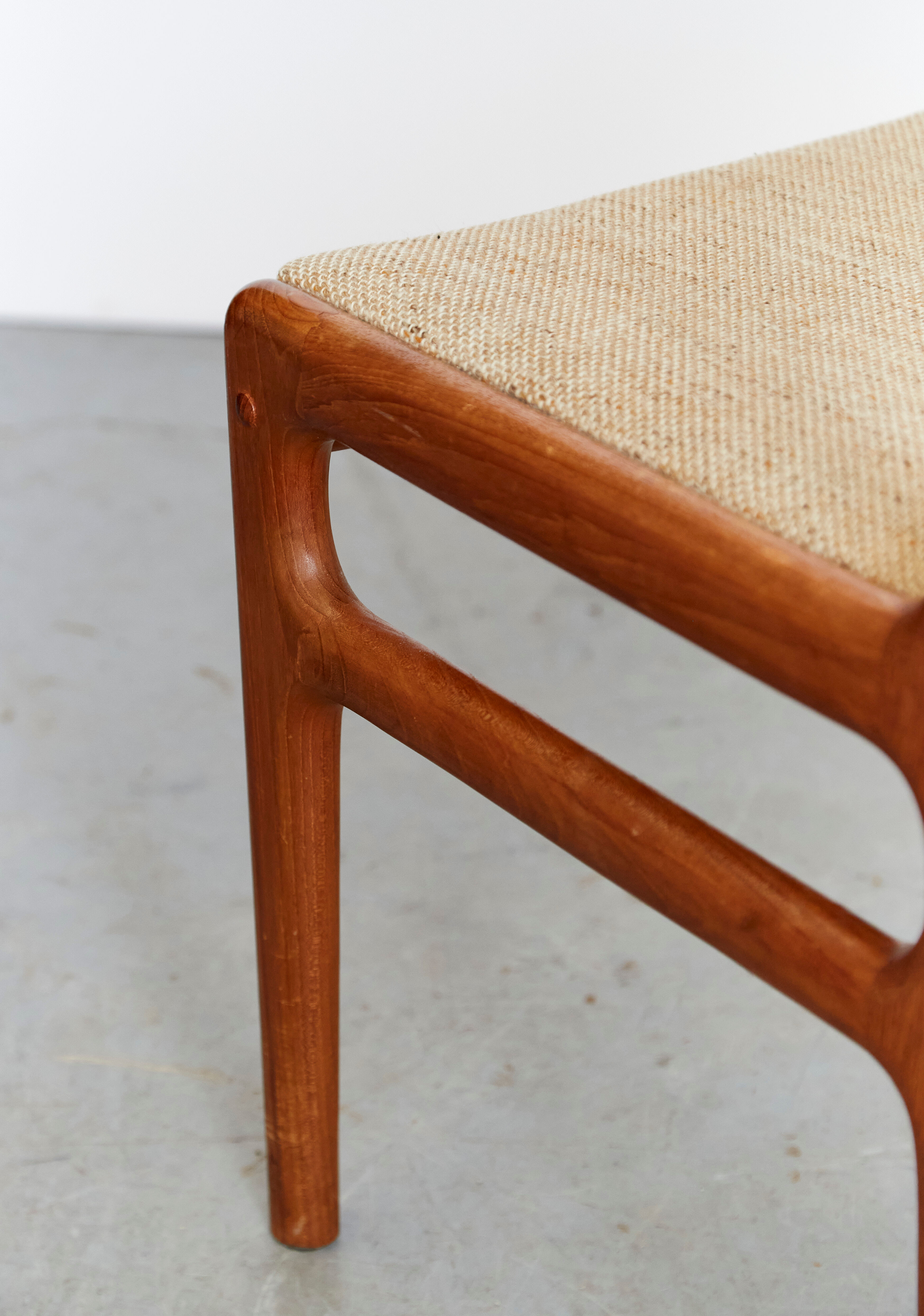 Johannes Andersen teak dining chairs for Uldum