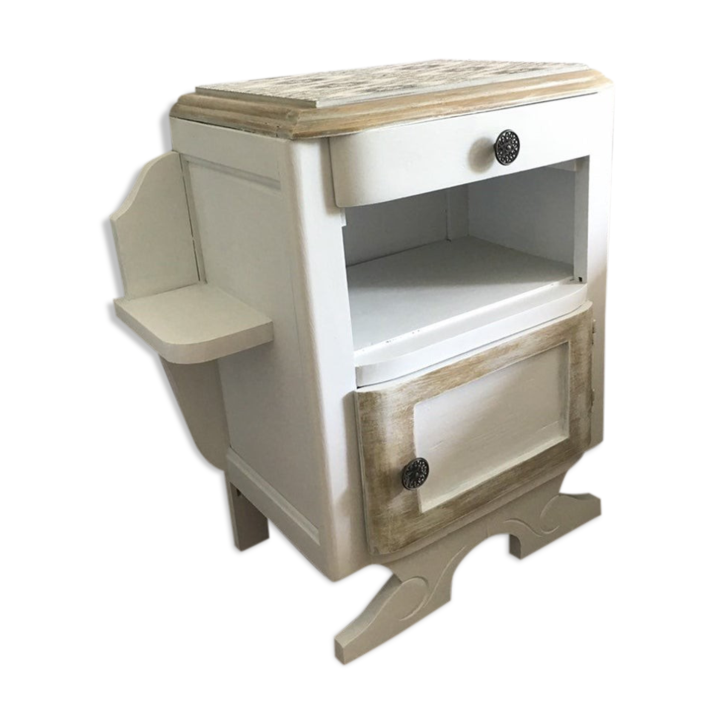 Vintage sofa tip or extra furniture