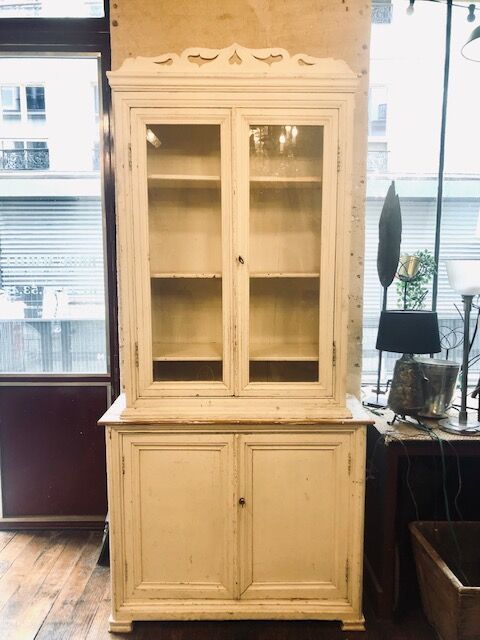 Painted wooden dresser