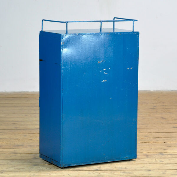 Armoire industrielle à quatre tiroirs des années 1970