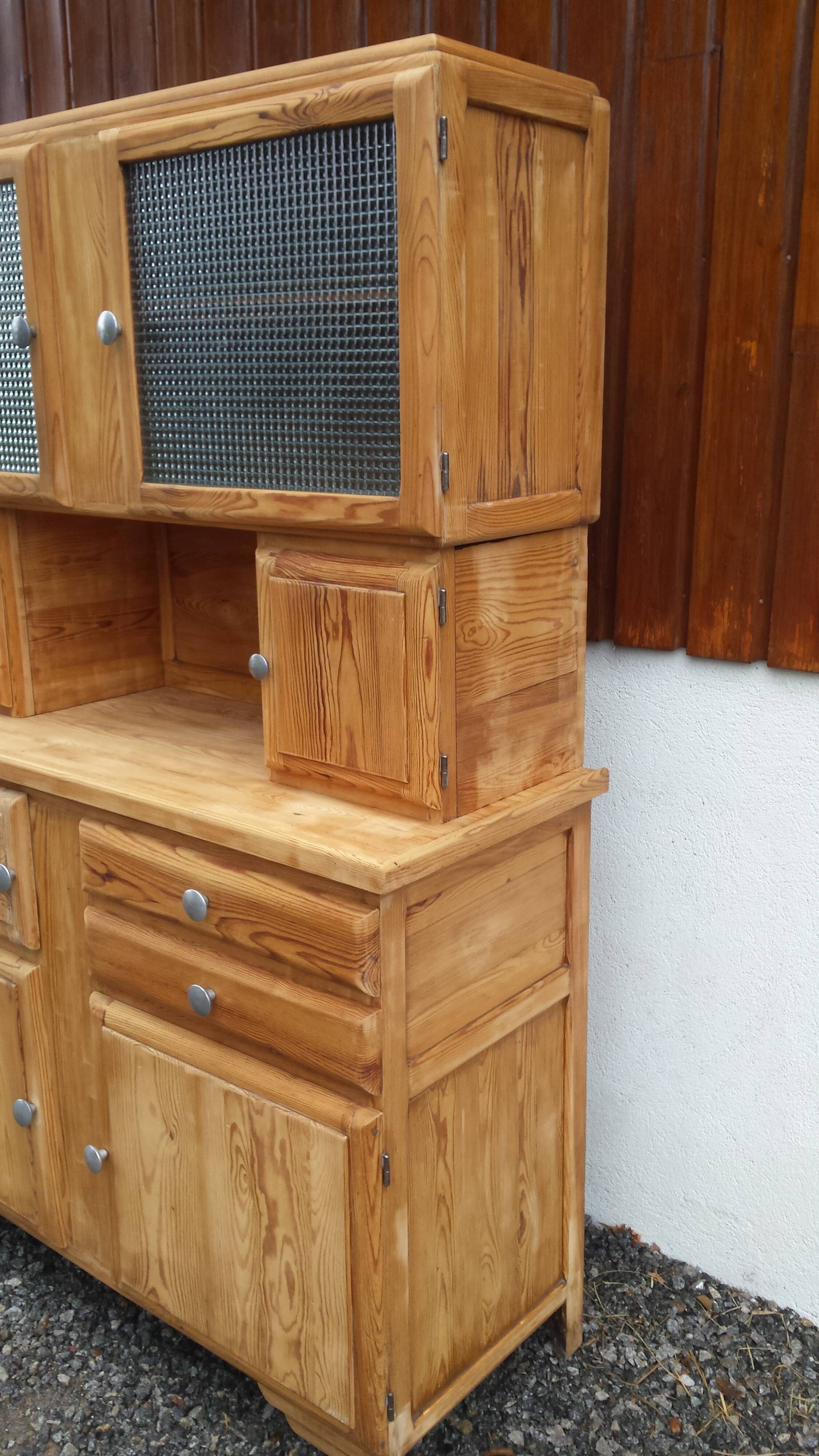 Raw mado buffet, sanded