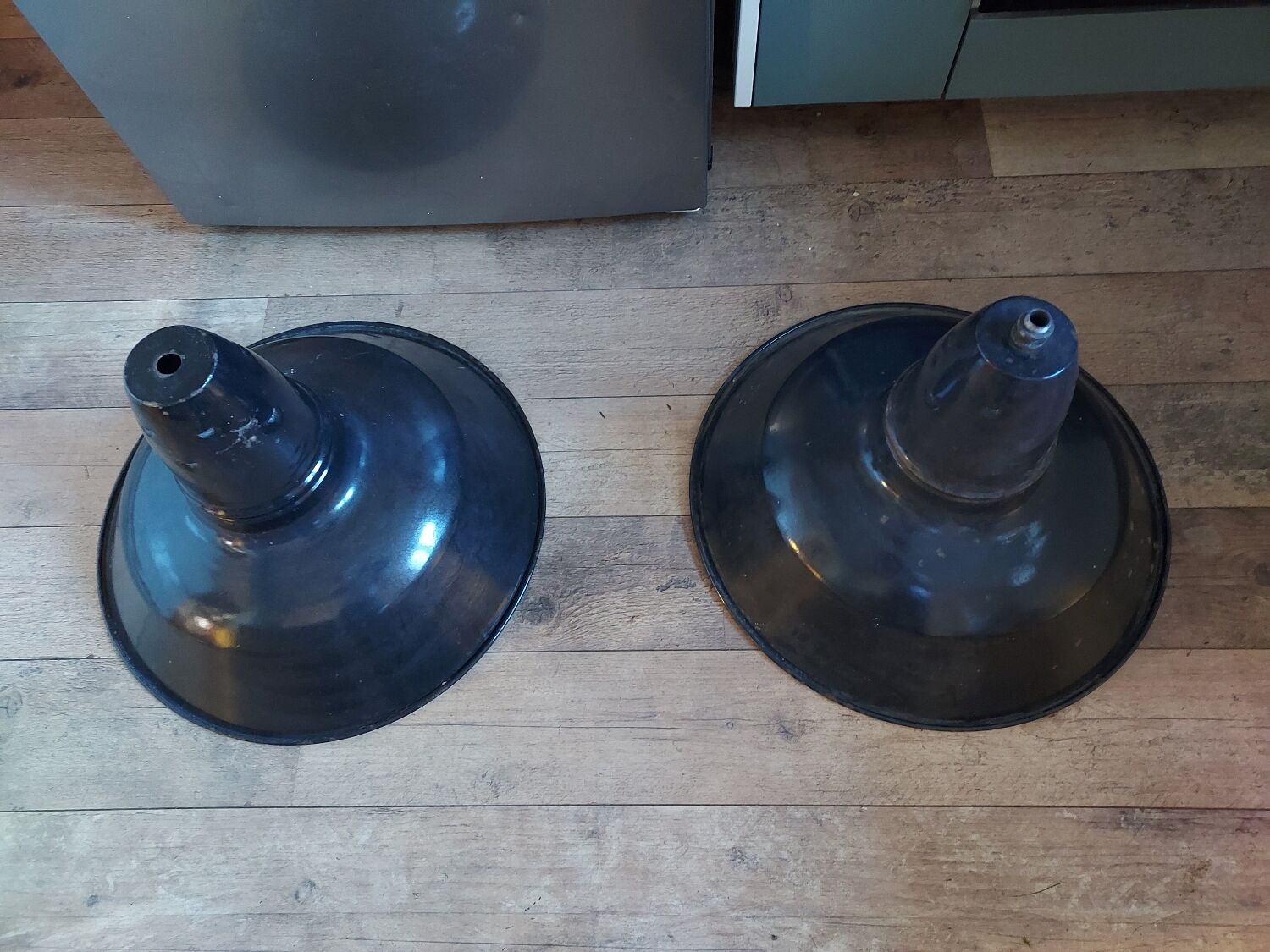 2 industrial suspensions