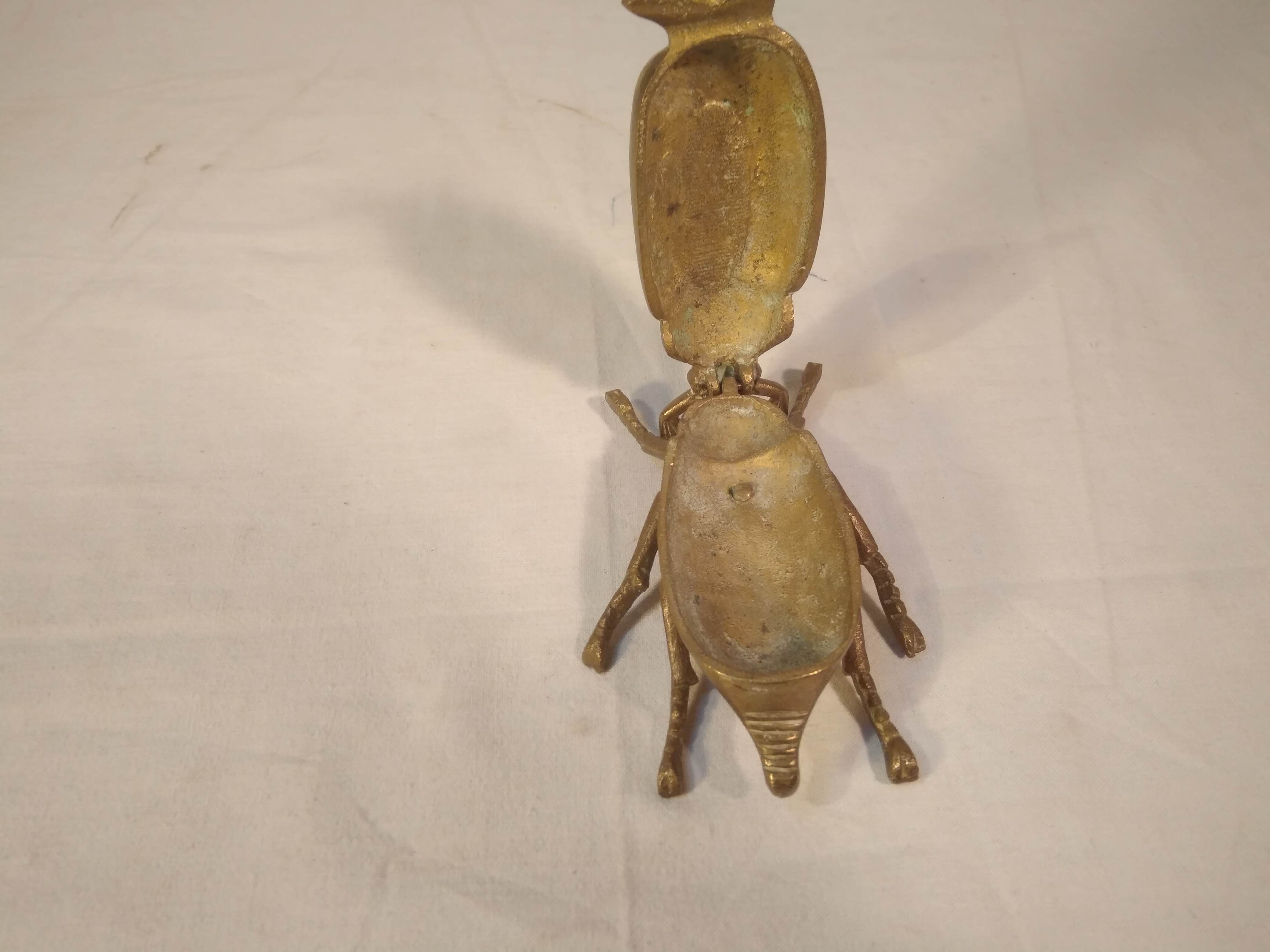 Old brass beetle - ashtray - Matchbox - 50s