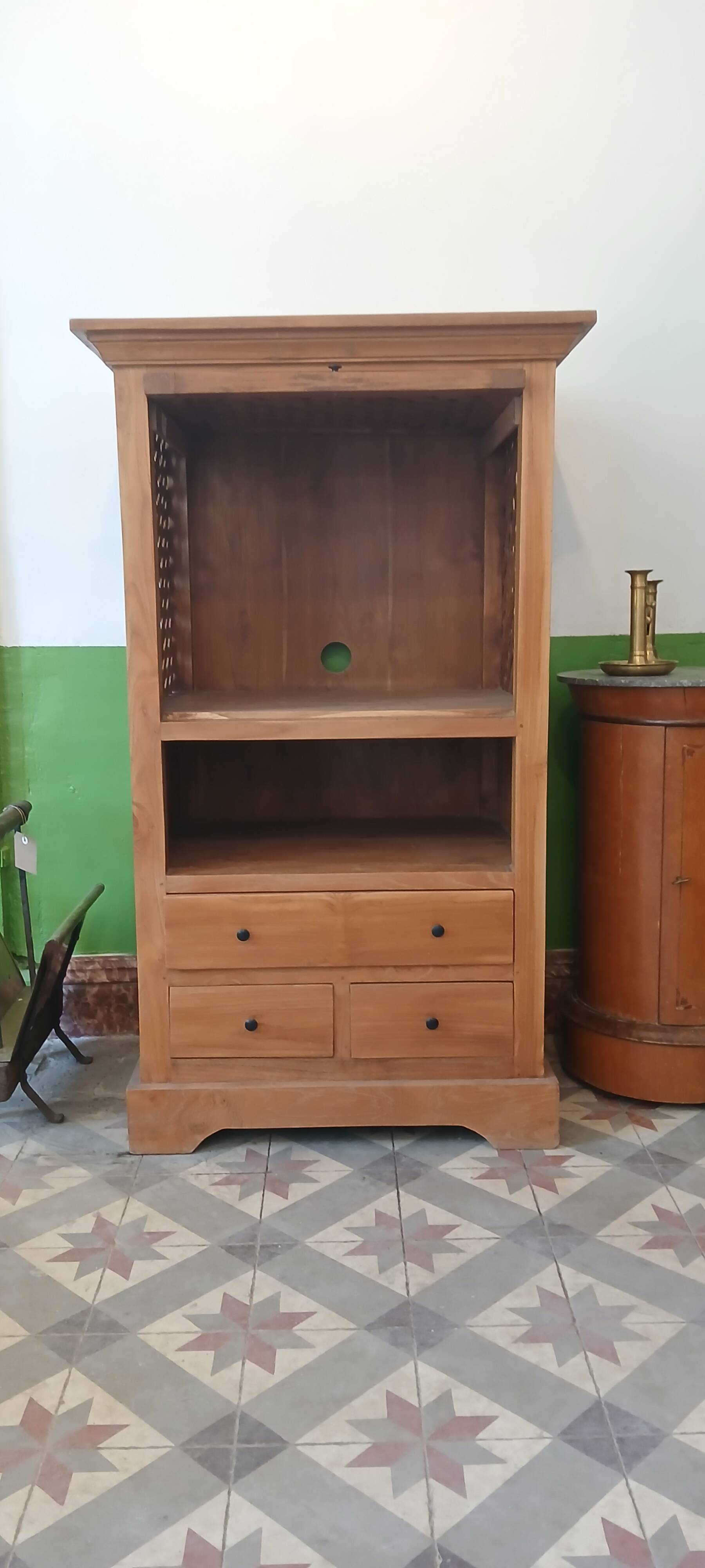 Meuble Anglais en pitchpin