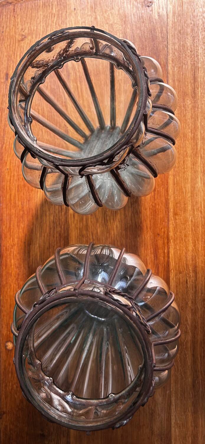 Pair of Venetian vases in blown glass and wrought iron