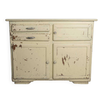 Vintage chest of drawers