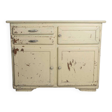 Vintage chest of drawers