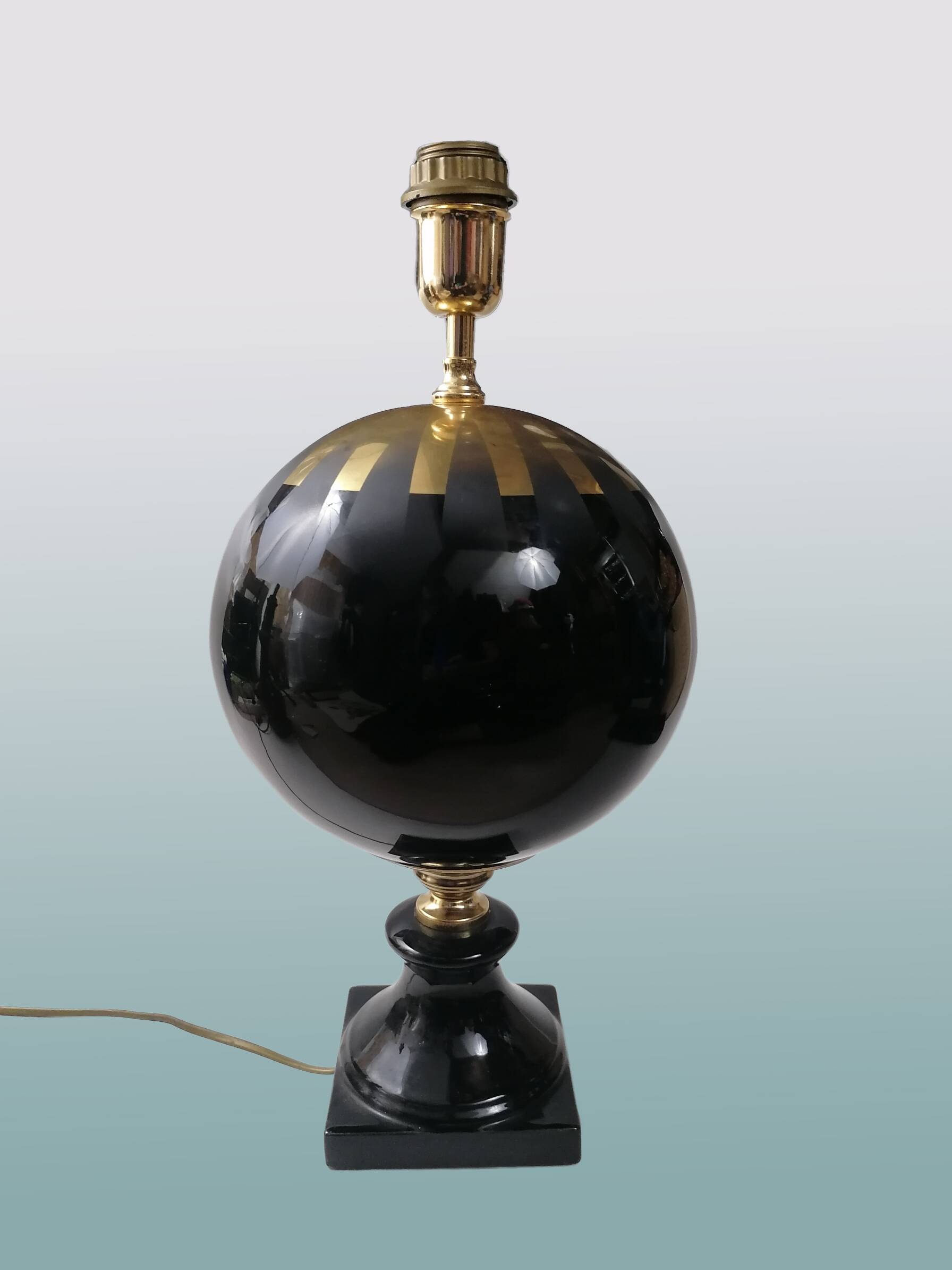Ball lamp base, 70s design, black and gold.