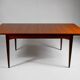 Grande table à manger en teck. Années 1960.