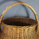 Large basket or basket in vintage rattan 60/70s. Very nice clean state.