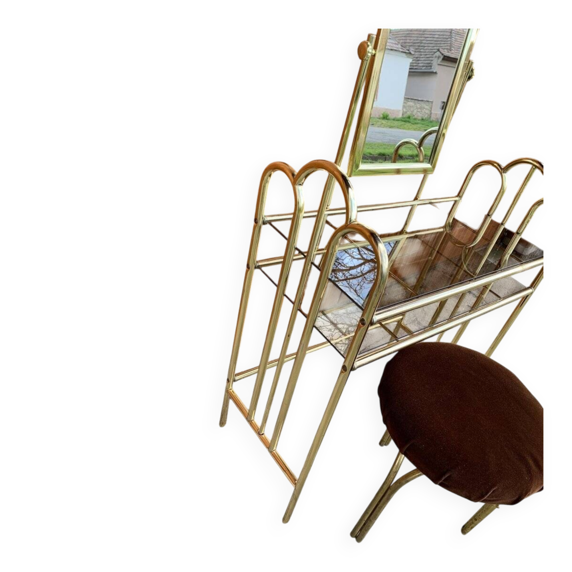 Hairdresser and vintage stool in gilded brass and mirror — brown seat, straw yellow accents.