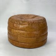Round leather pouf De Sede from the 1970s.