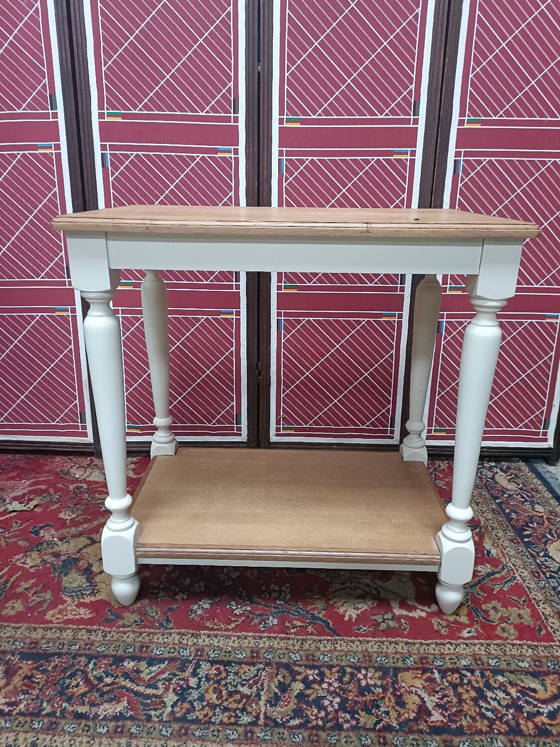 Console in oak painted cream white, natural wood trays