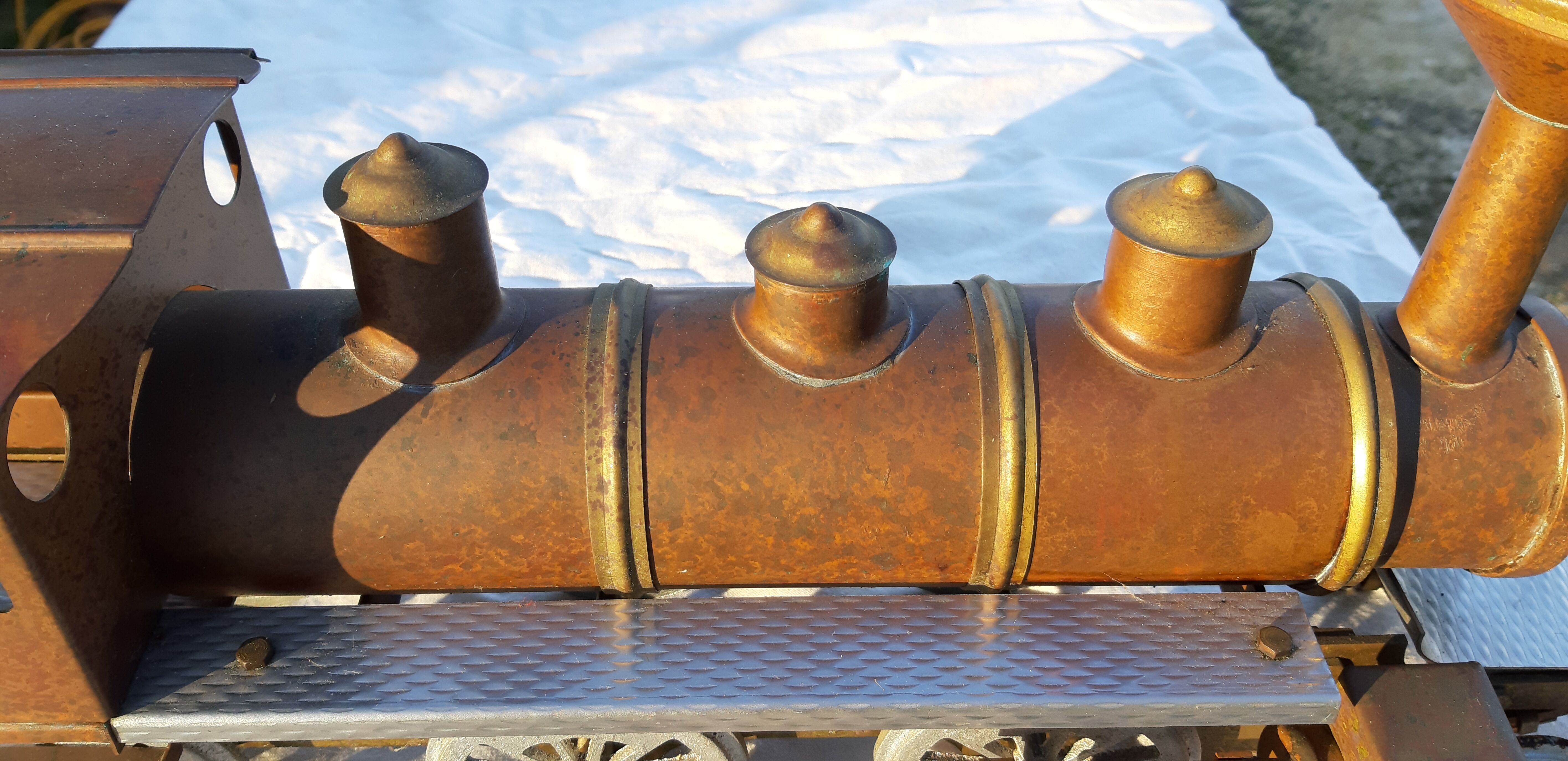 Locomotive copper red