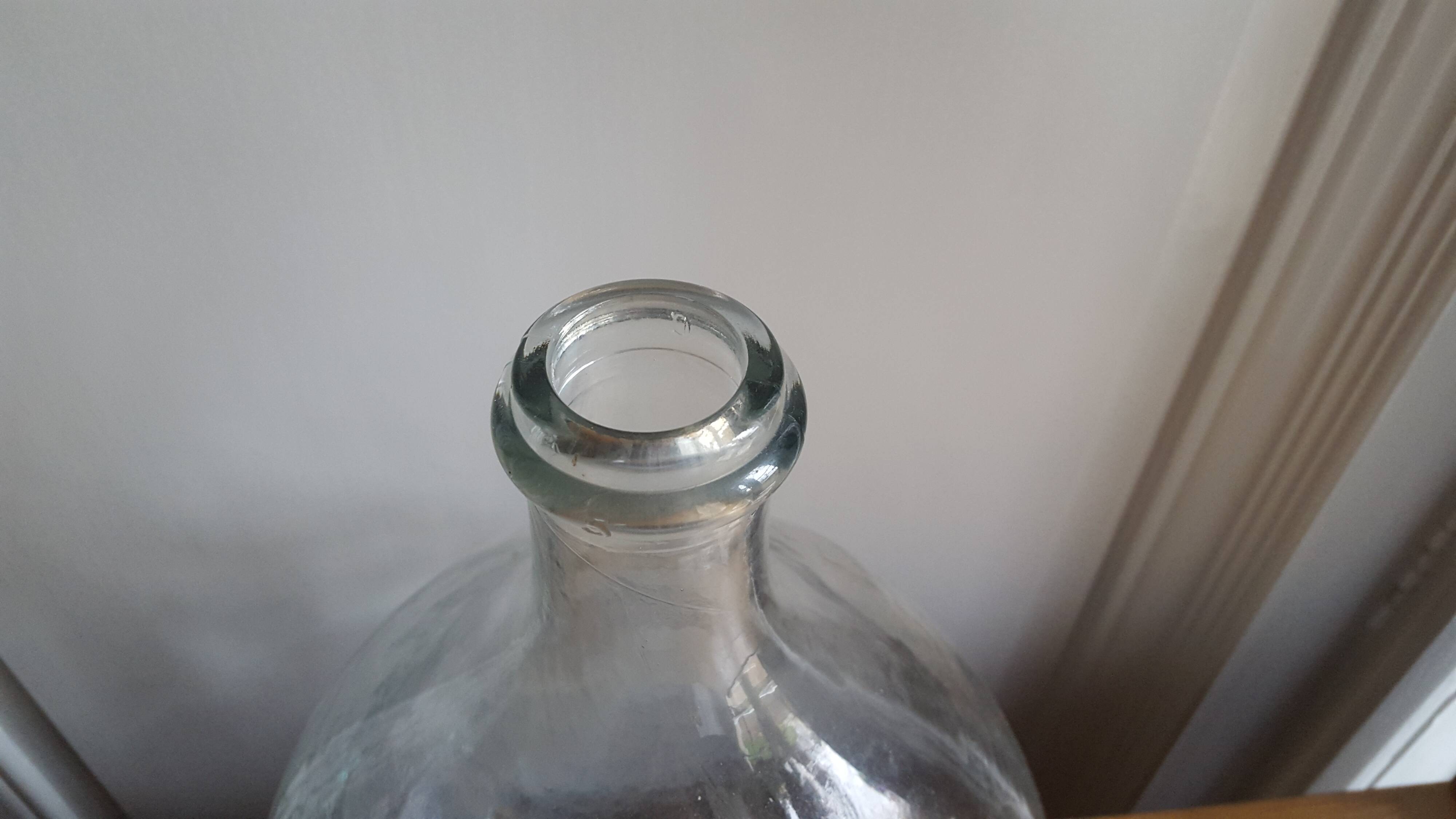 Jolie dame Jeanne de 5 litres vert d'eau