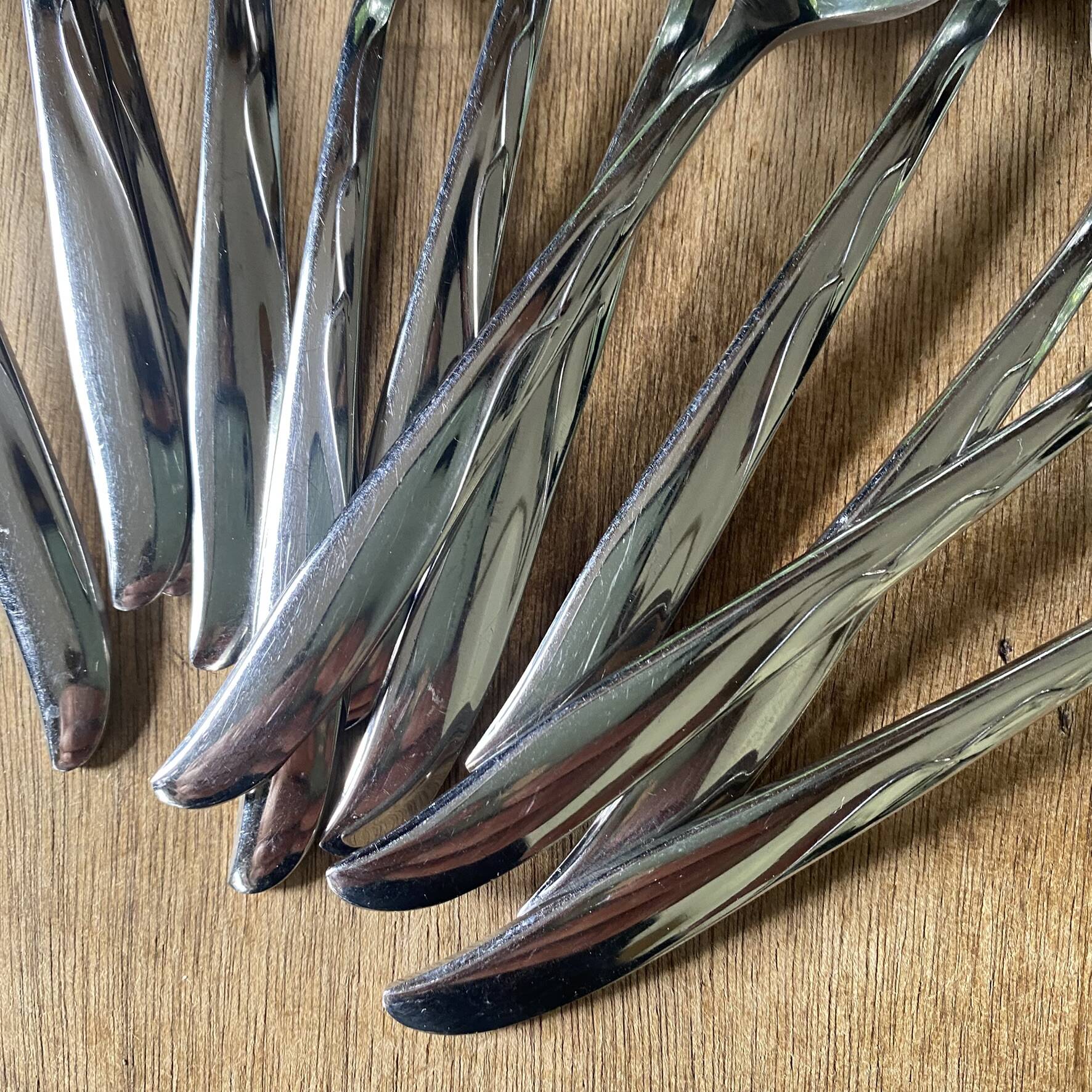 Vintage stainless steel cutlery set Oneida USA 60 pieces