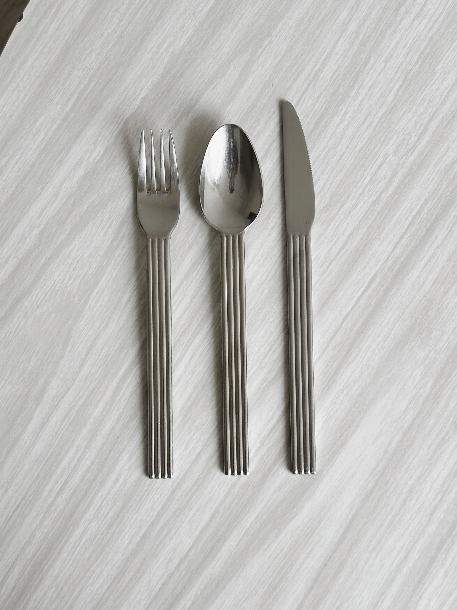Set de 18 couverts IKEA made in Korea