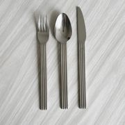 Set de 18 couverts IKEA made in Korea