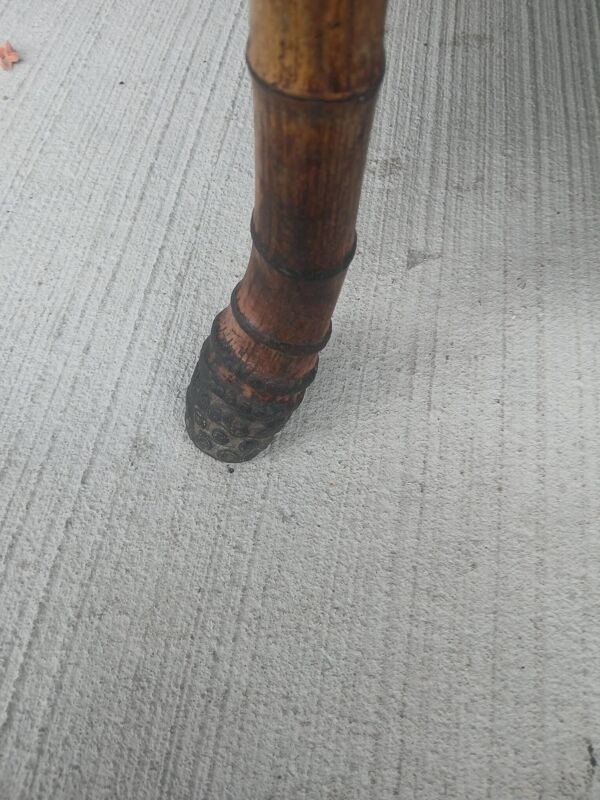 table d appoint en bambou brûlé et toile d'herbe