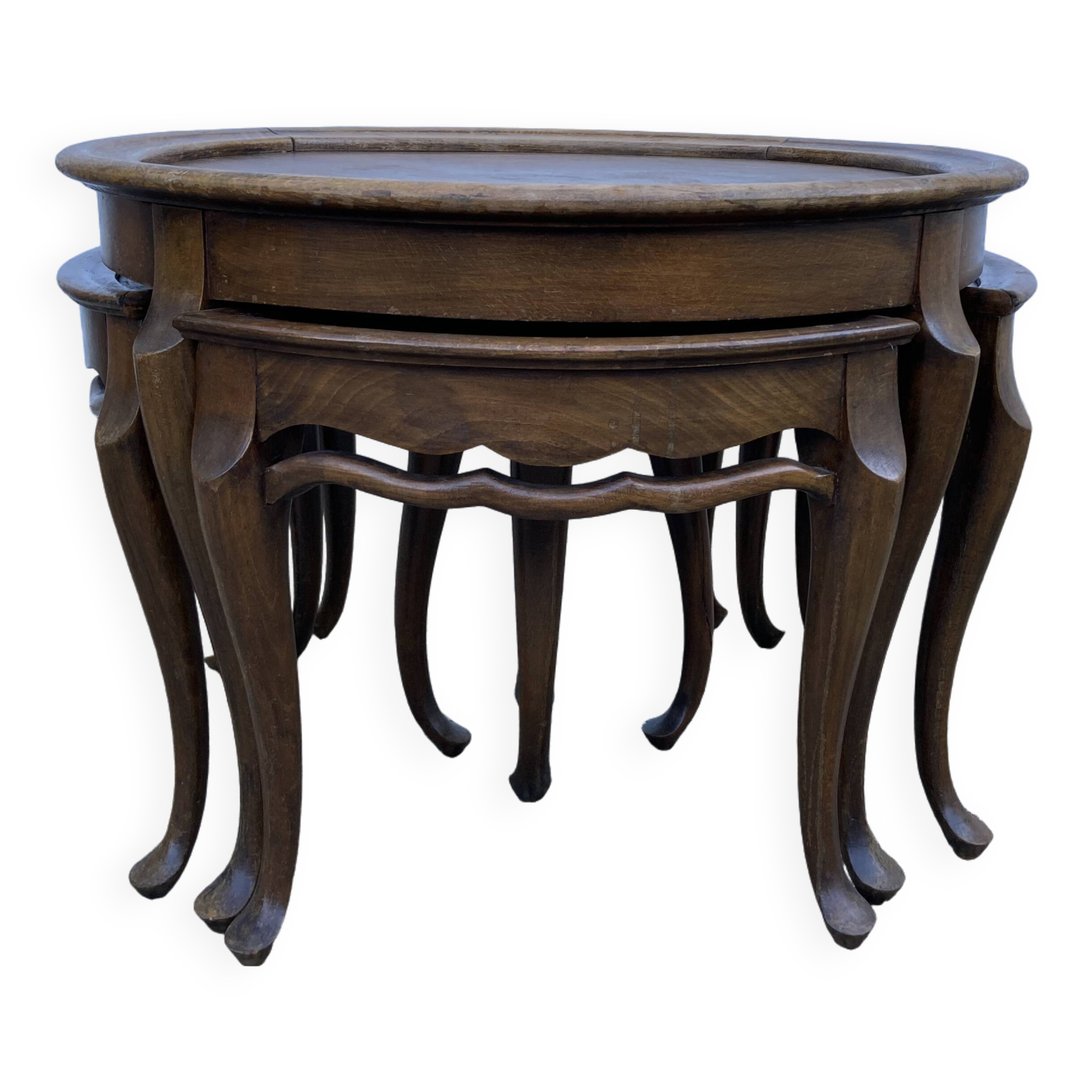 Nesting coffee table