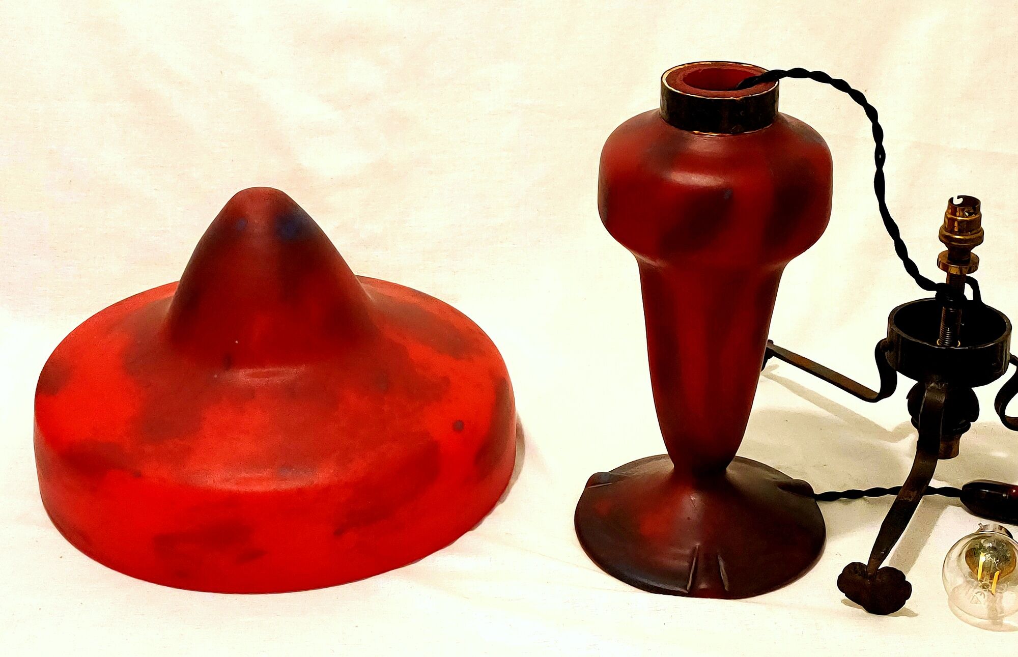 Champignon art-nouveau lamp signed schneider charles - foot and lampshade in glass paste