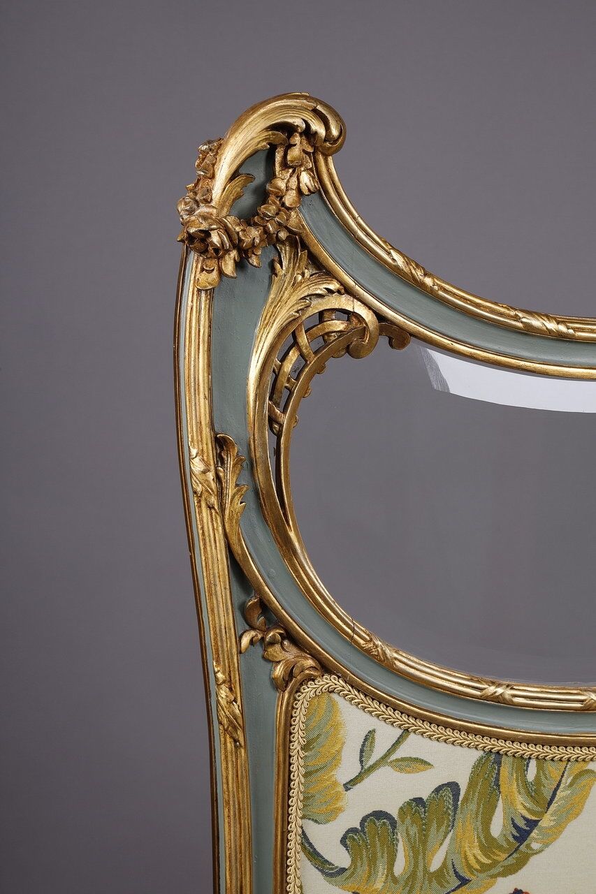 Louis XV style screen with three sheets in molded wood and embroidered fabrics