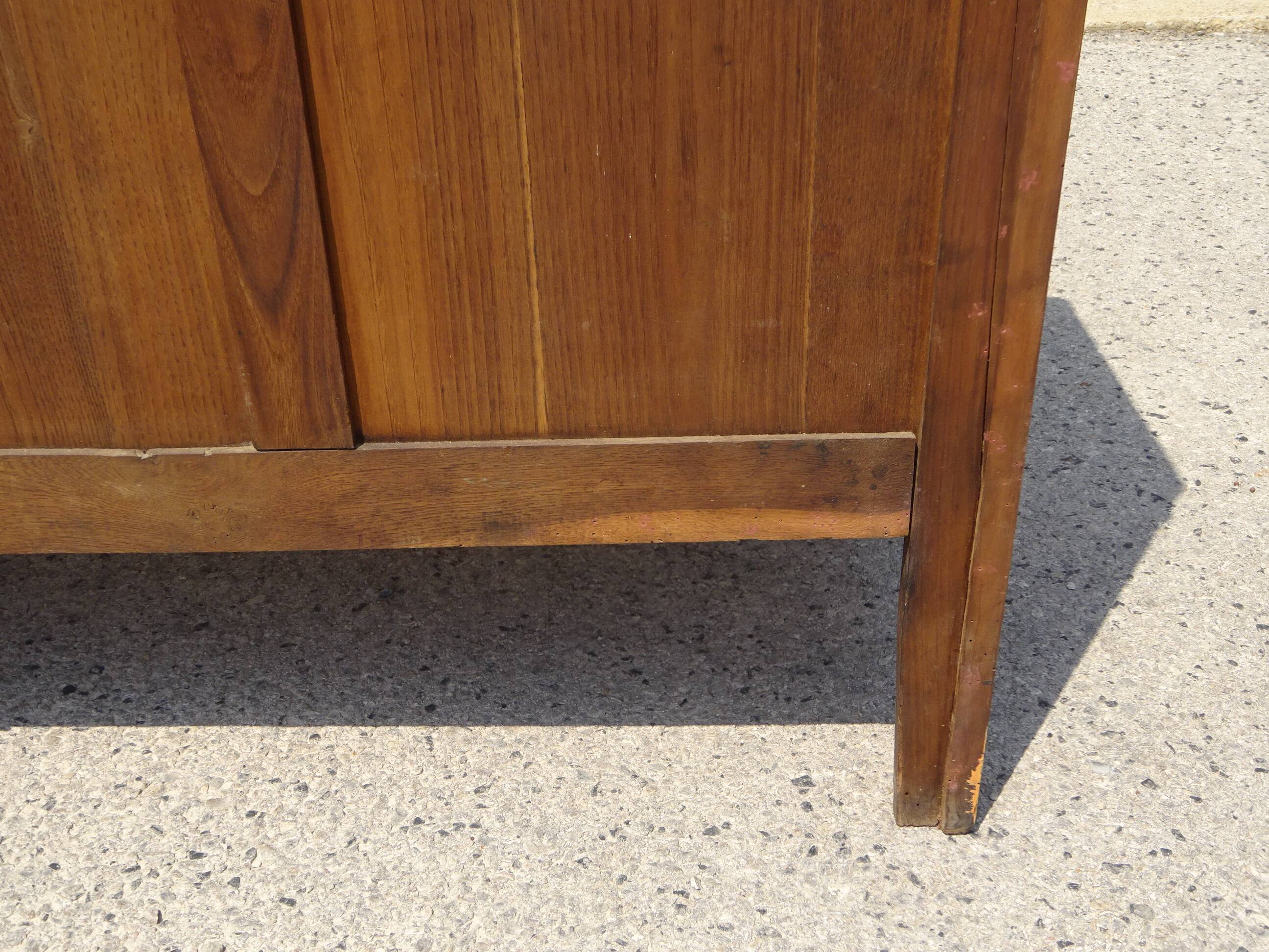 Art Deco sideboard in walnut with a marble top