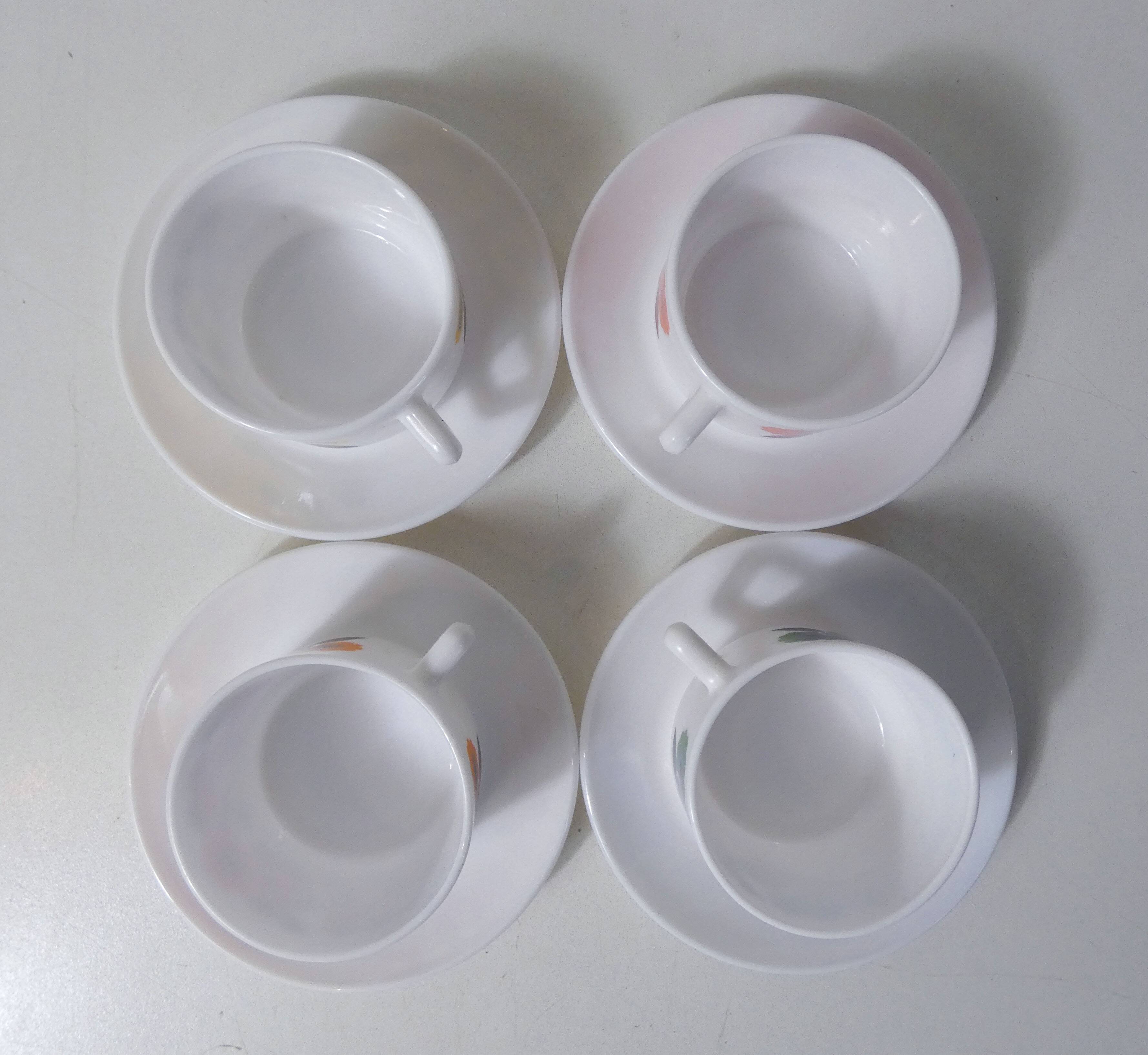 4 arcopal LOTUS cups
