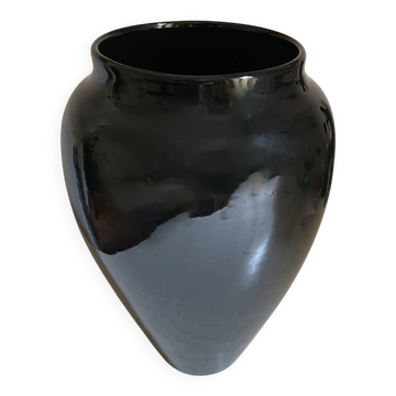 BLACK STONEWARE VASE