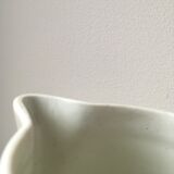 Broc pichet blanc en porcelaine à feu de Grigny