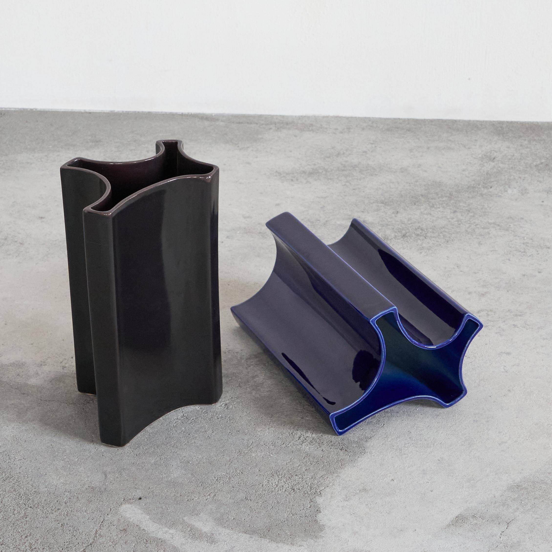Angelo Mangiarotti, pair of mid-century vases for Fratelli Brambilla, 1960s