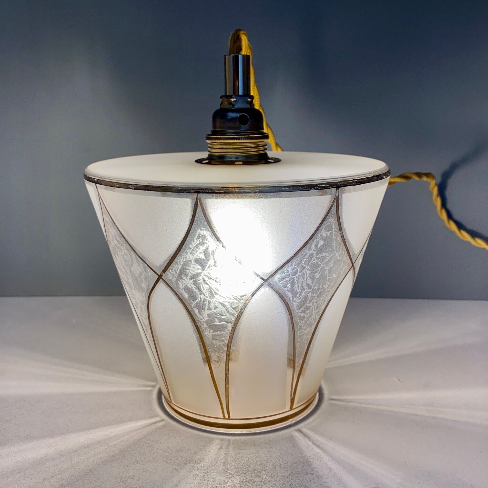 Vintage art deco tulip walker in white and golden frosted glass