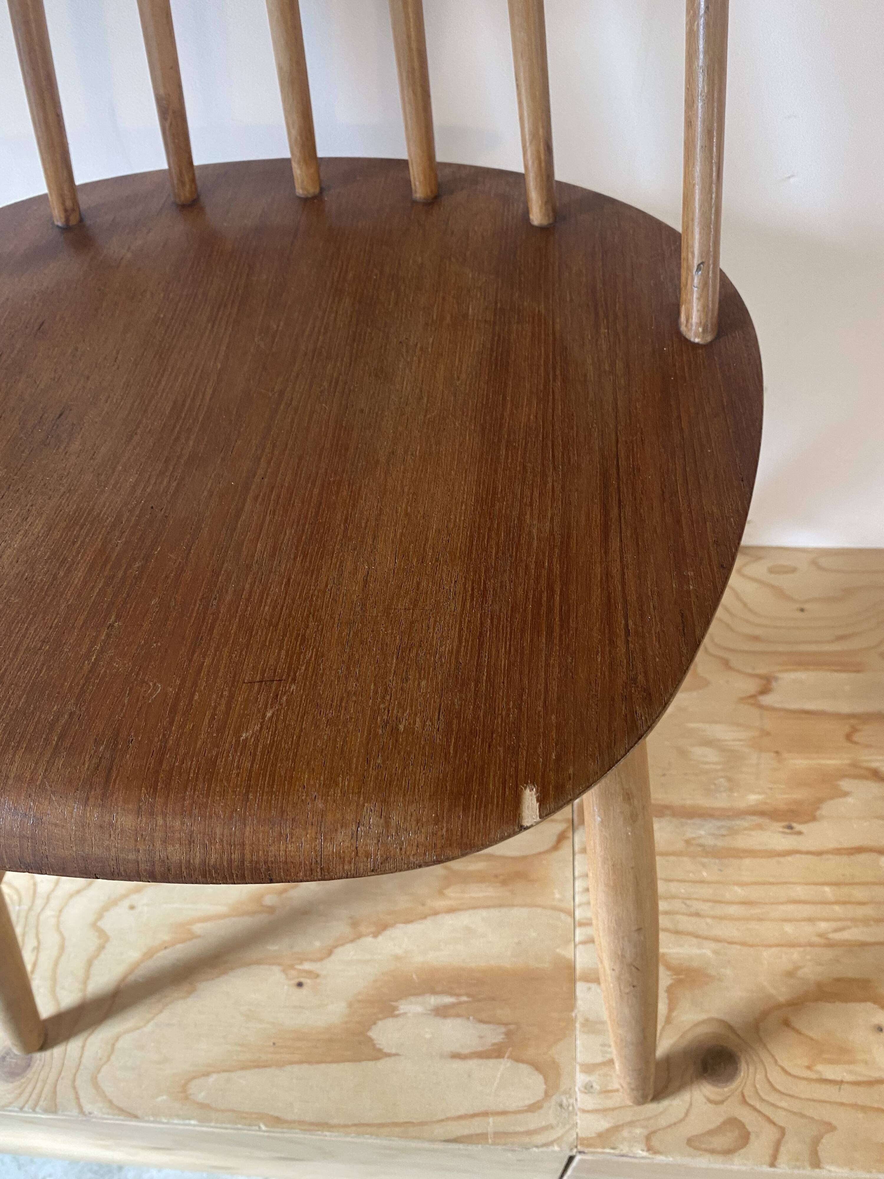 Pair of Scandinavian chairs - Hagafors Mod.16 - molded teak & ash
