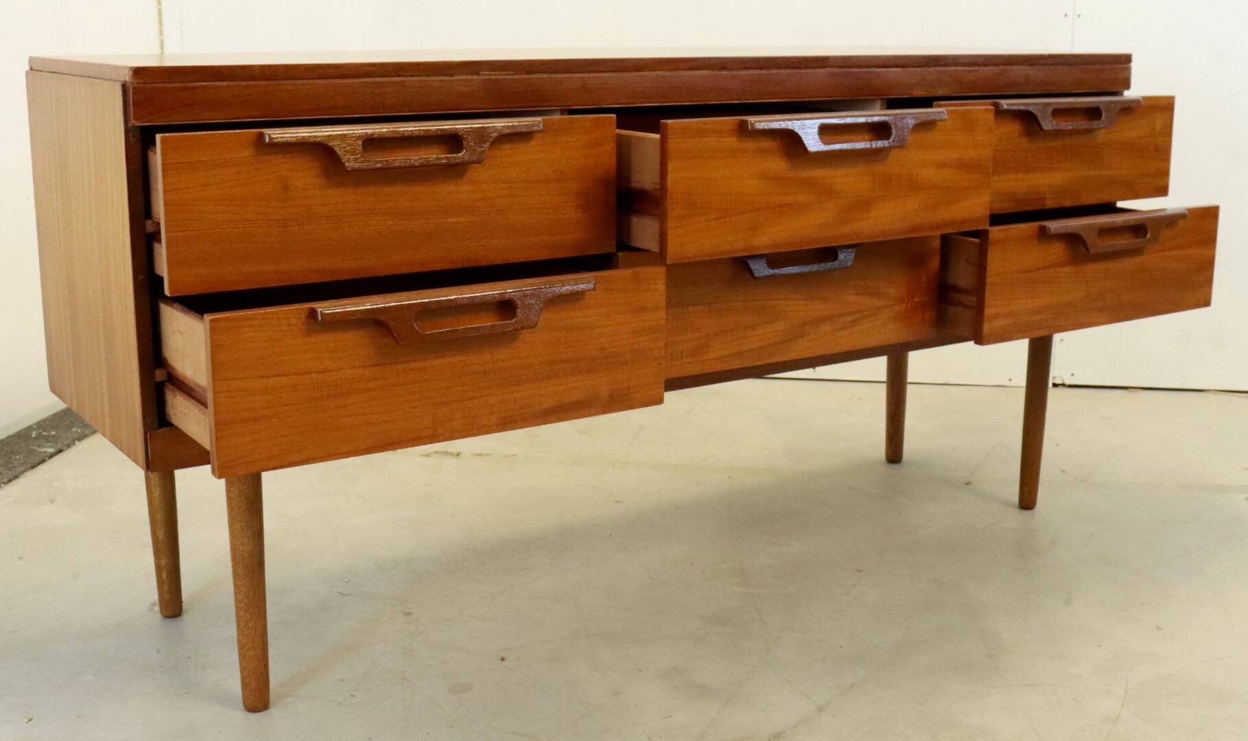 Vintage mid century sideboard 'wrexham' | 151 cm