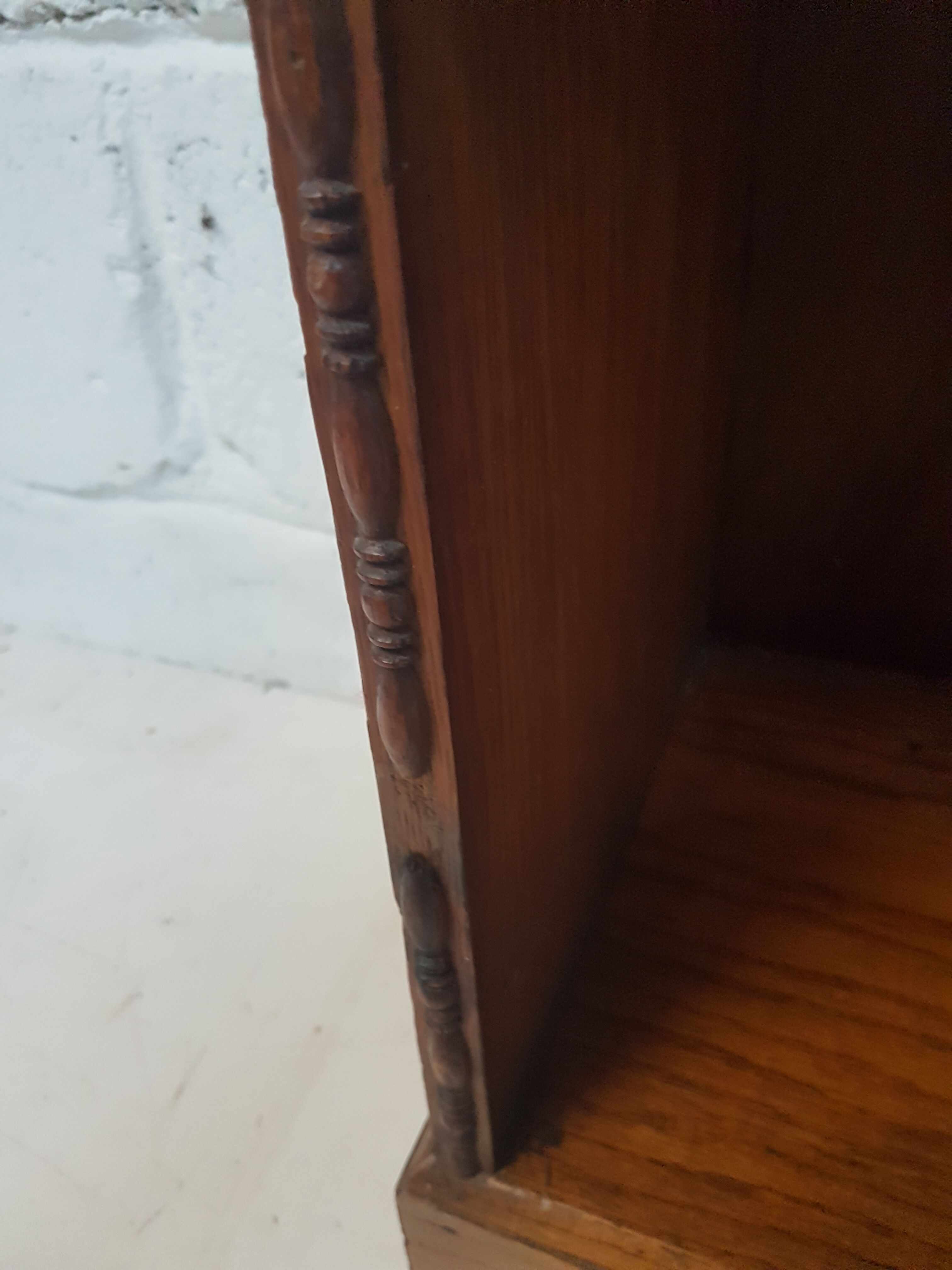 Library shelf