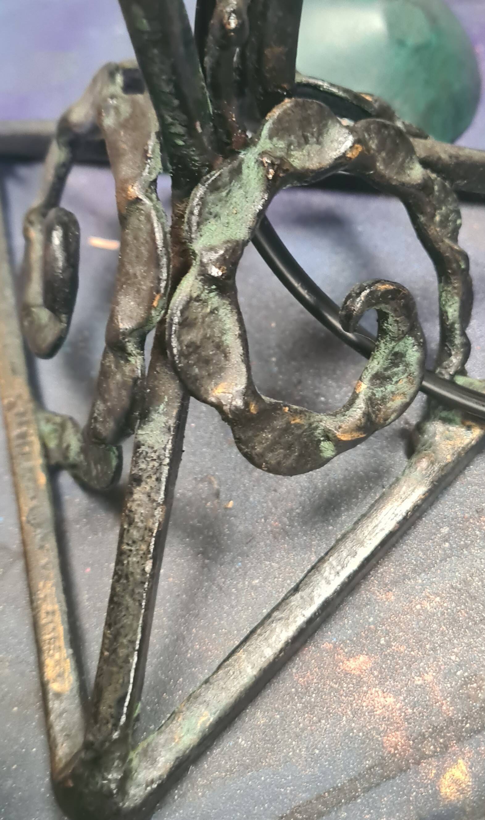 1930 wrought iron lamp, opaline lampshade, Clichy, very beautiful, 39x20