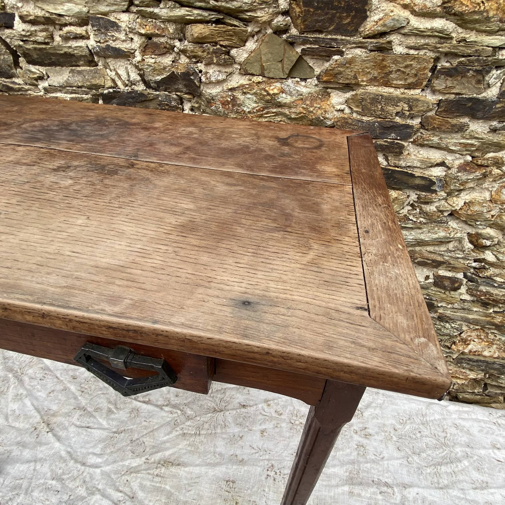 Small table, occasional desk in solid wood with 1 drawer.