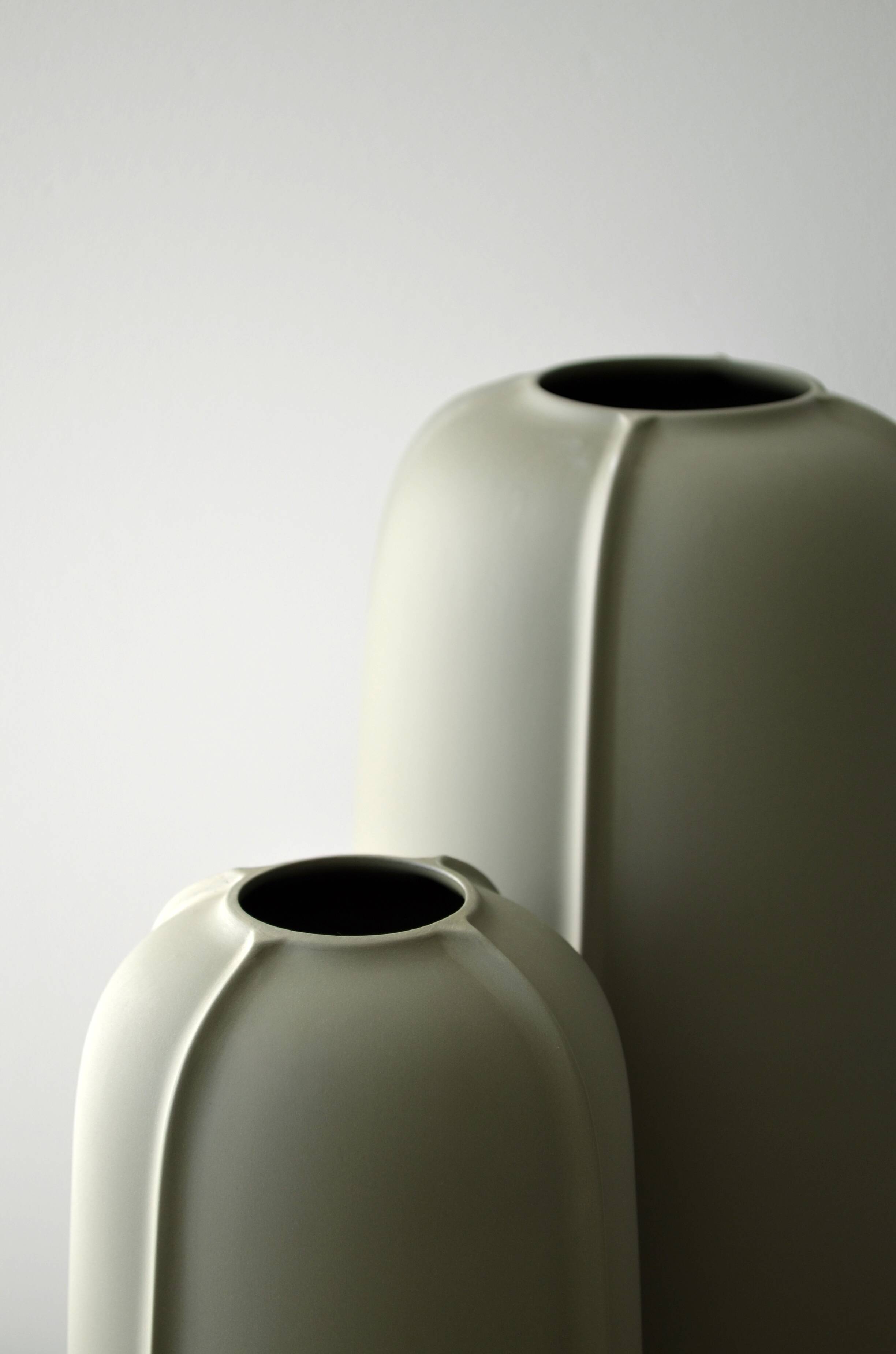 Atlas porcelain vase n°1