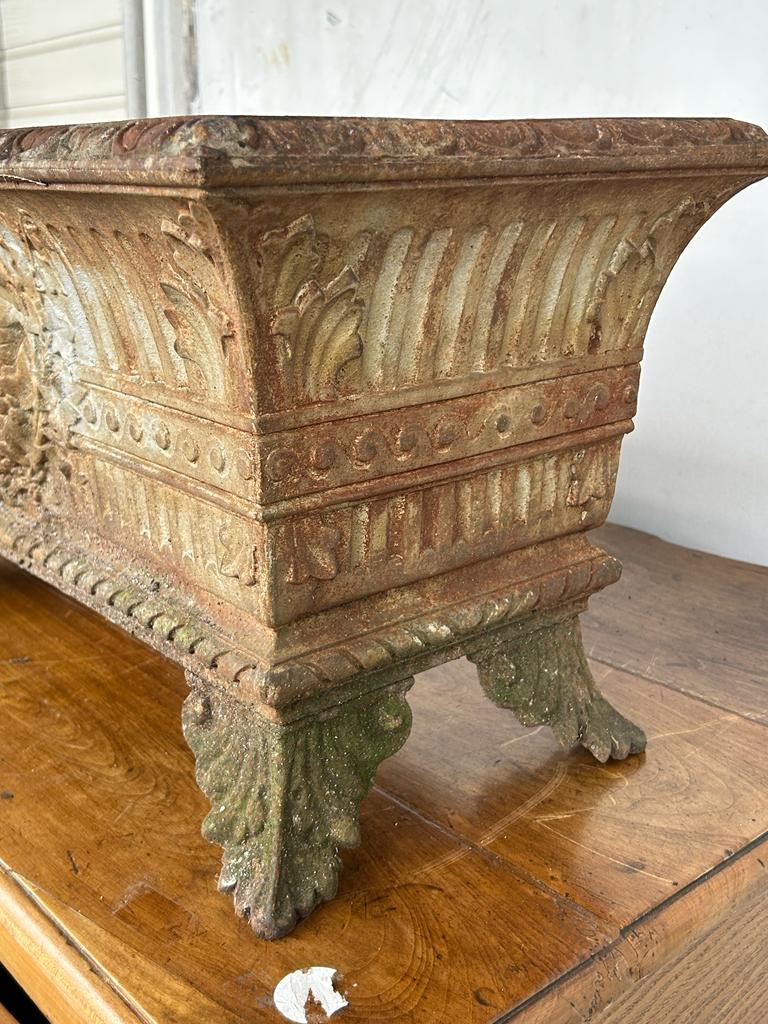 Pair of cast iron planters of the nineteenth century - planter