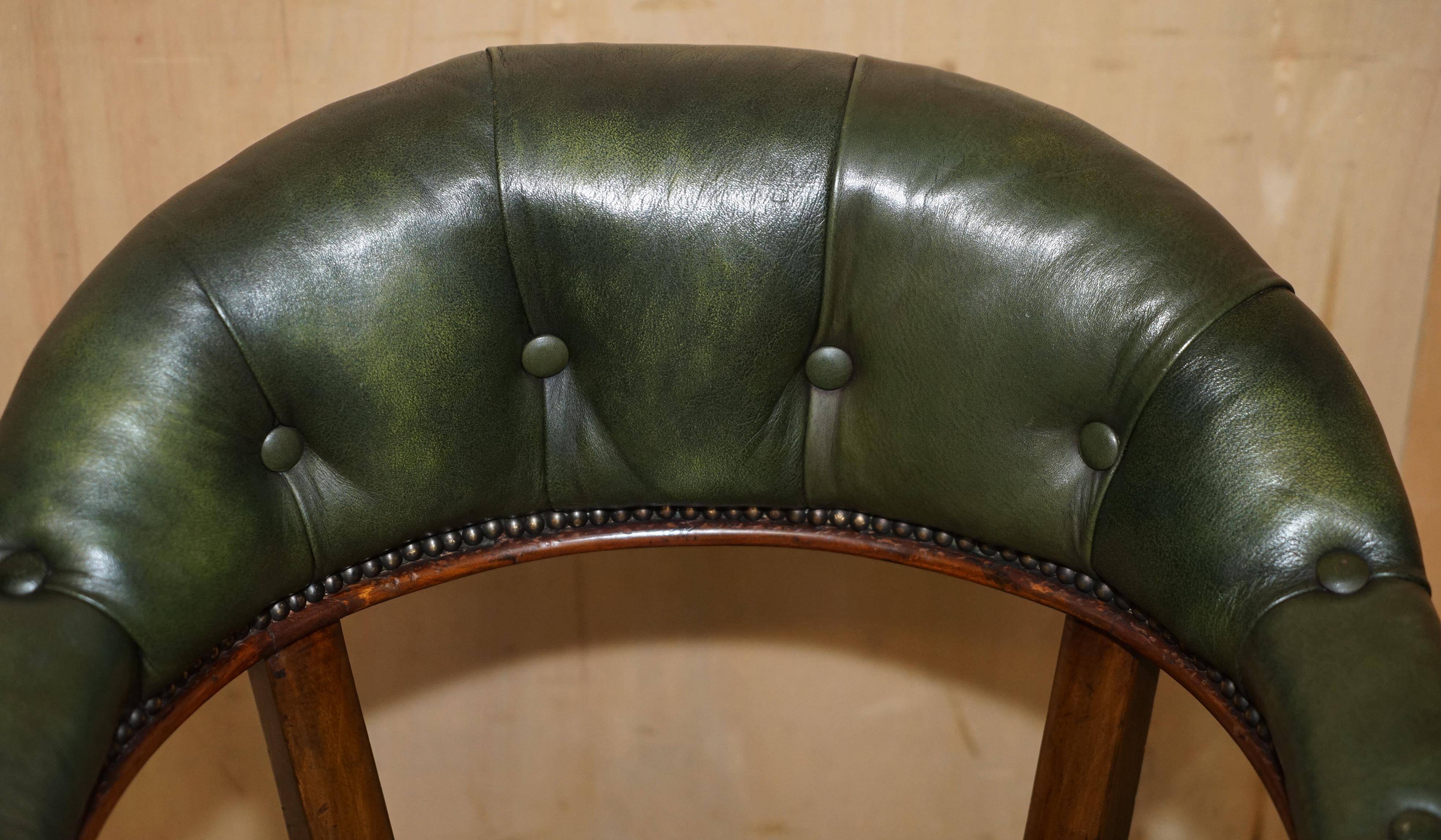 Victorian captain's chair in mahogany and leather