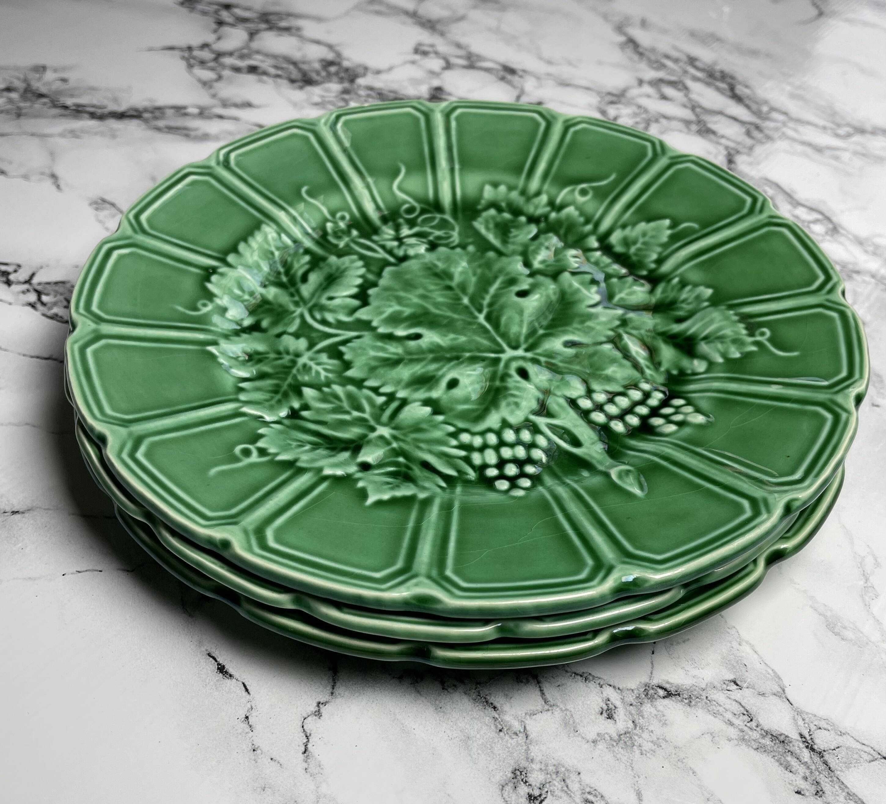 Sarreguemines grape barbotine dessert plates