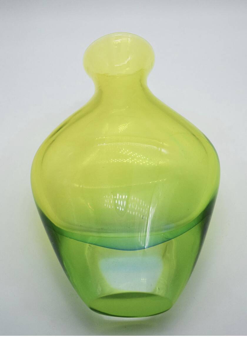 Flavio Poli for Seguso Vetri D’arte Large Sommerso Vase from the 1960s