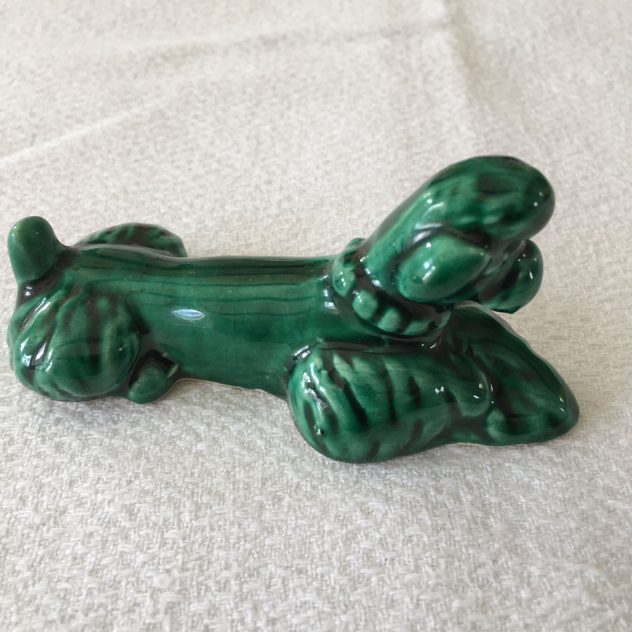 Six wears vintage green ceramic dog knives