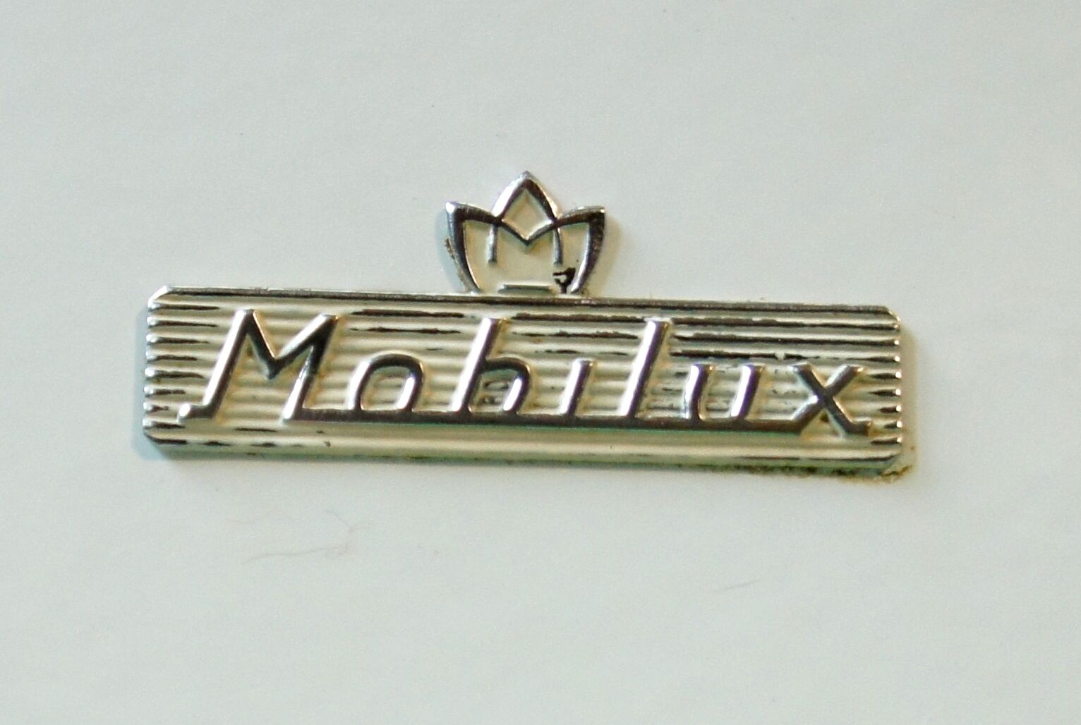 Pantry cabinet in enamelled sheet metal Mobilux around 1950