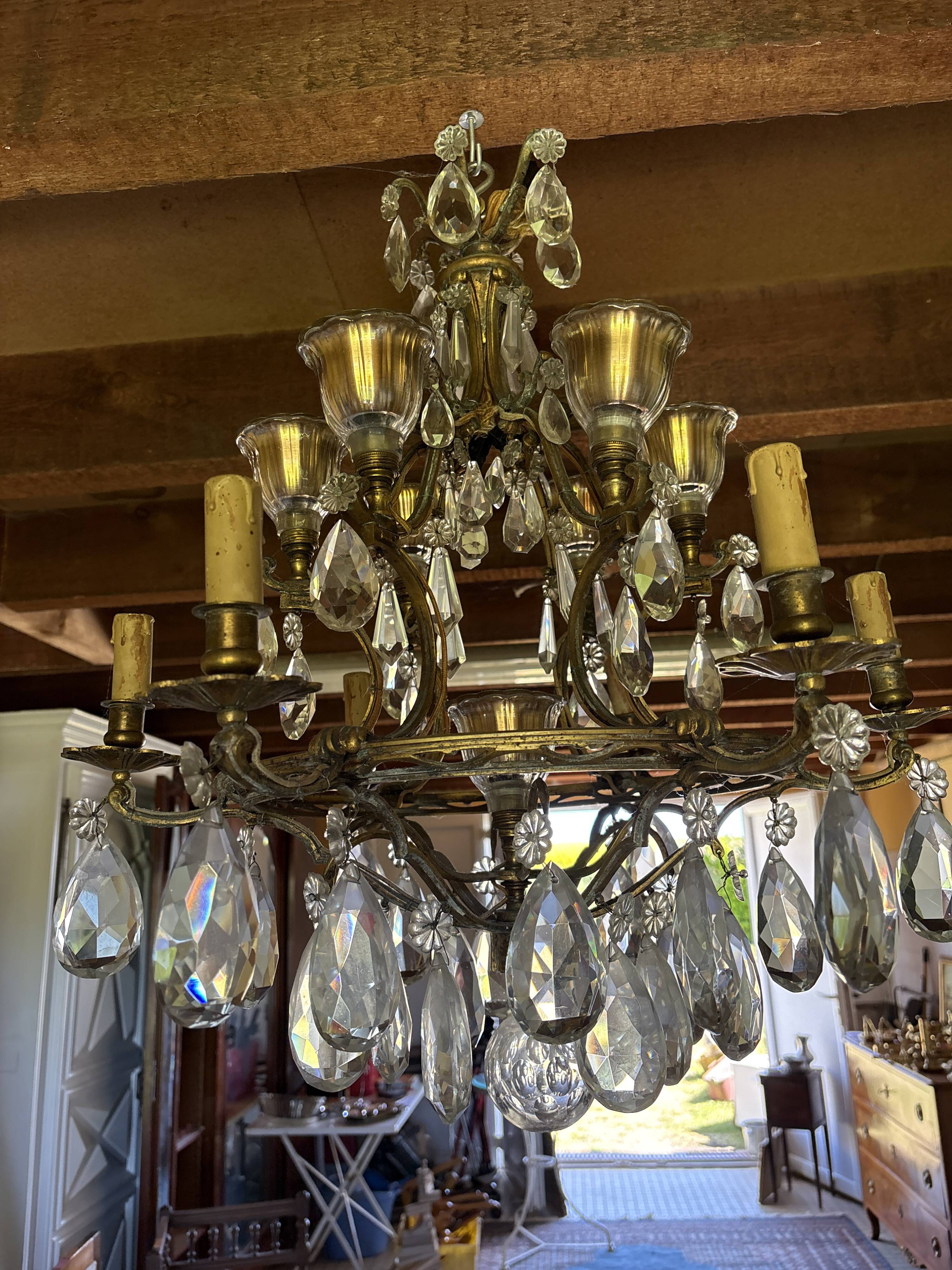 Chandelier with pendants