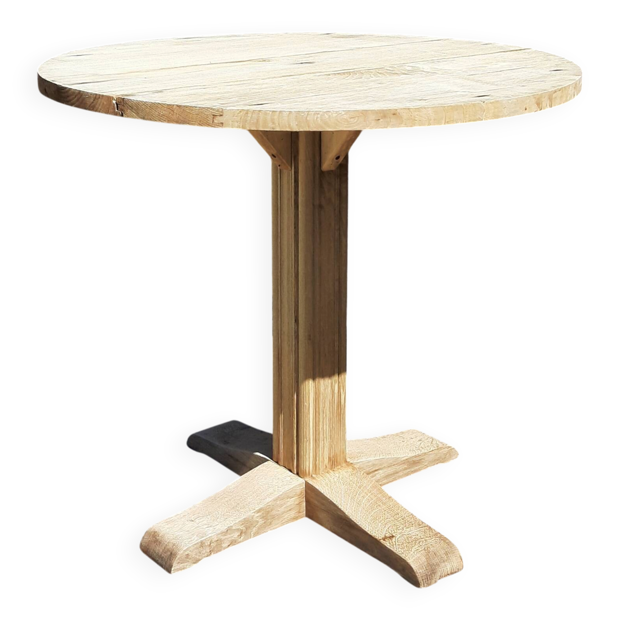 Side table or Art Deco pedestal table.